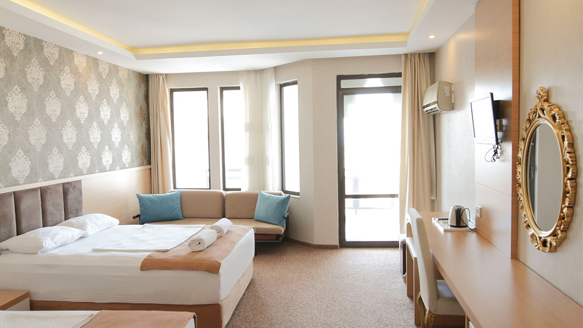 Start Hotel Antalya Bagian luar foto