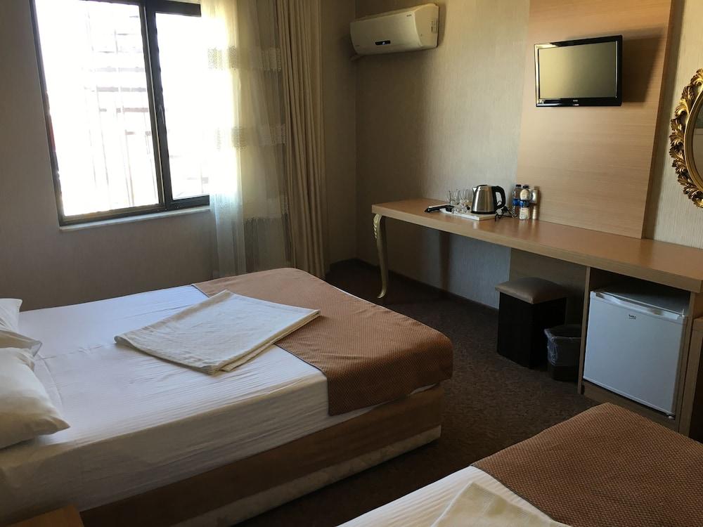 Start Hotel Antalya Bagian luar foto