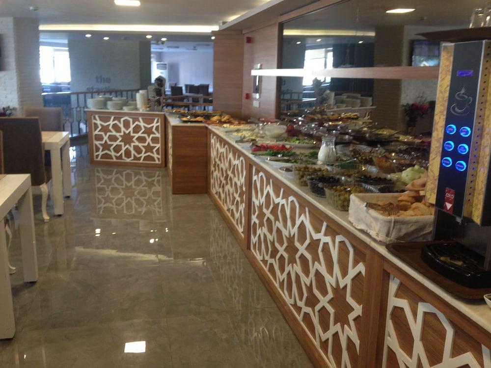Start Hotel Antalya Bagian luar foto