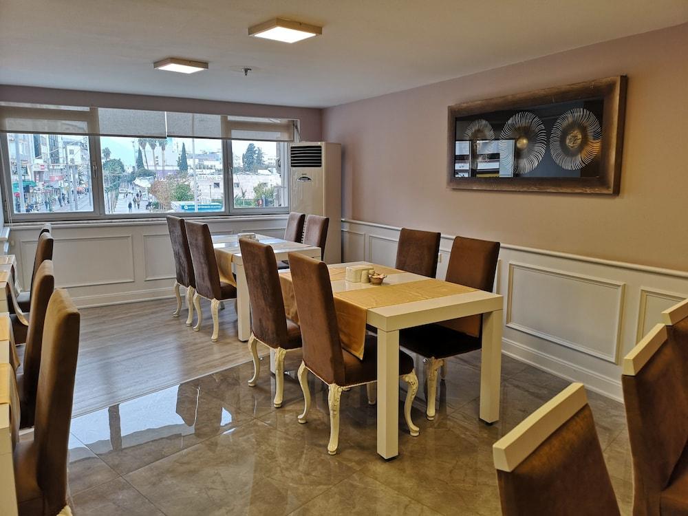 Start Hotel Antalya Bagian luar foto