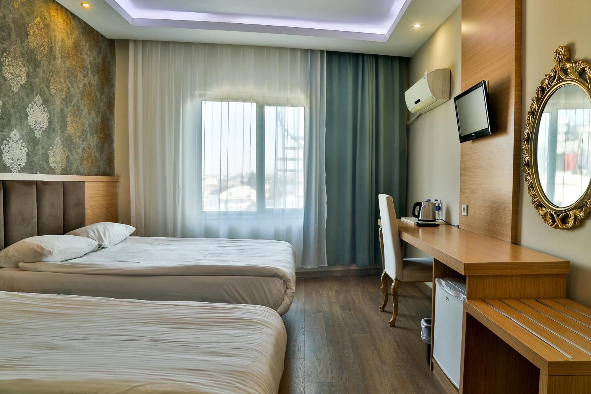Start Hotel Antalya Bagian luar foto