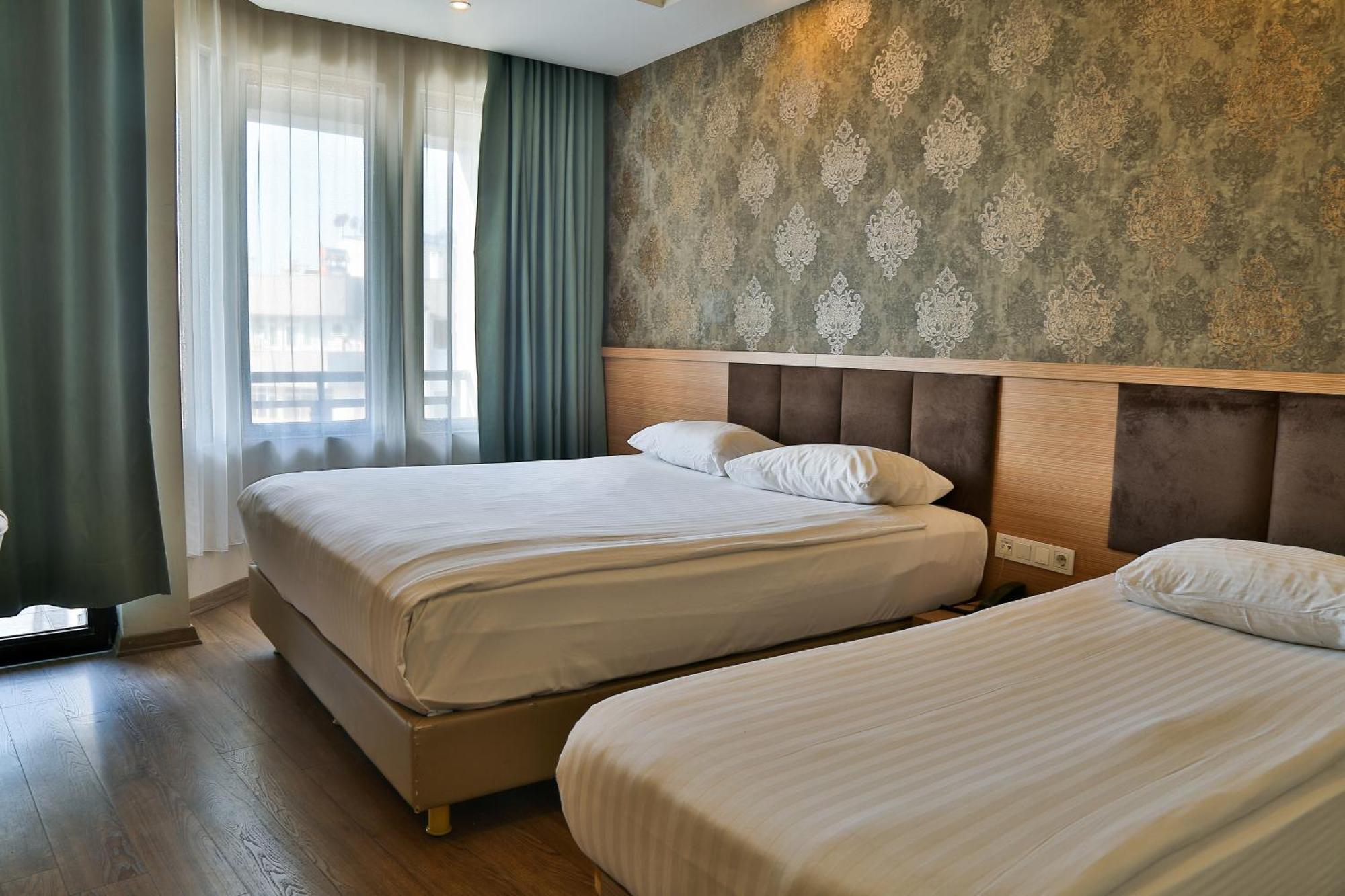 Start Hotel Antalya Bagian luar foto