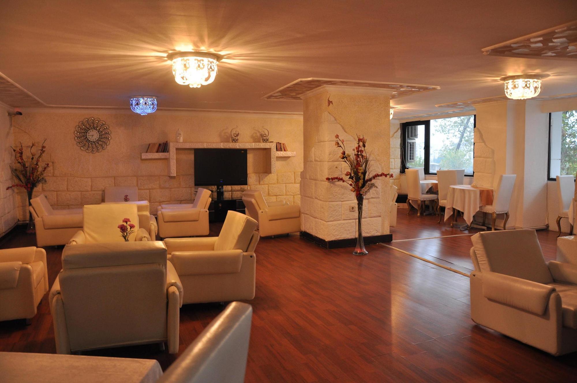 Start Hotel Antalya Bagian luar foto