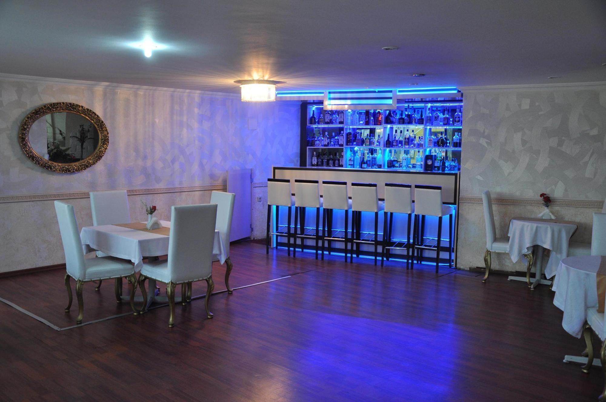 Start Hotel Antalya Bagian luar foto